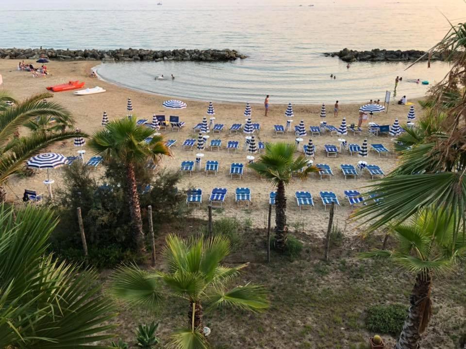Hotel Sul Mare Al Gabbiano Scoglitti Εξωτερικό φωτογραφία
